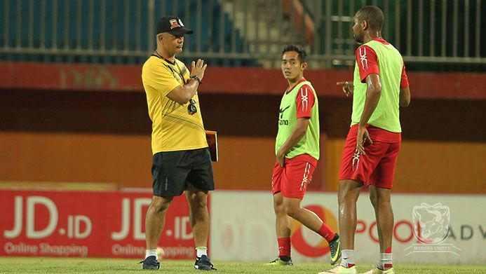 MaduraUnitedFC.com