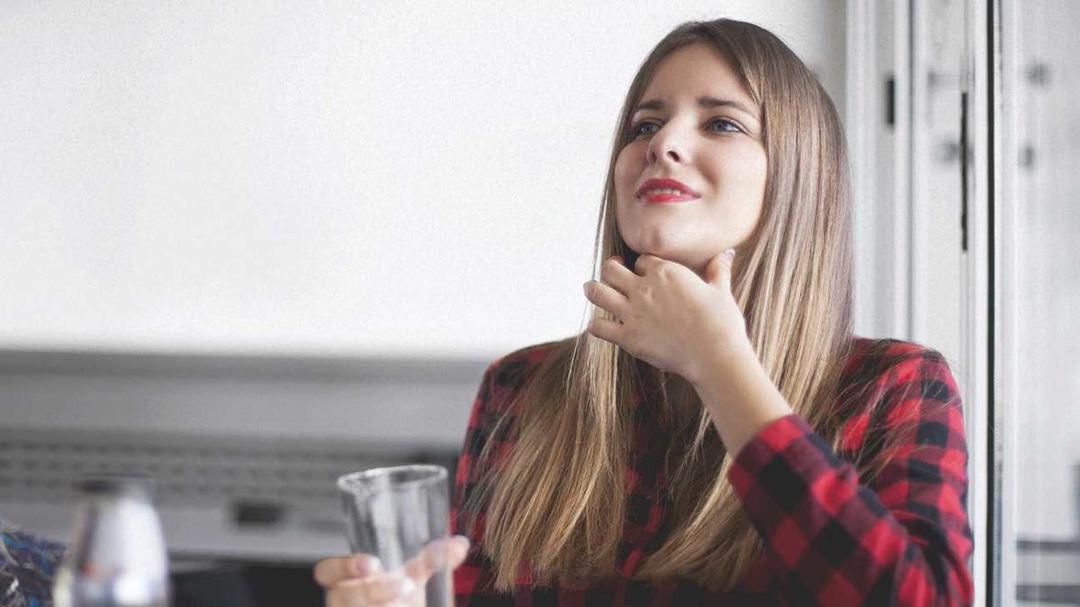 Gak Pede Gara-Gara Double Chin? Ini 5 Tips untuk Mengatasinya