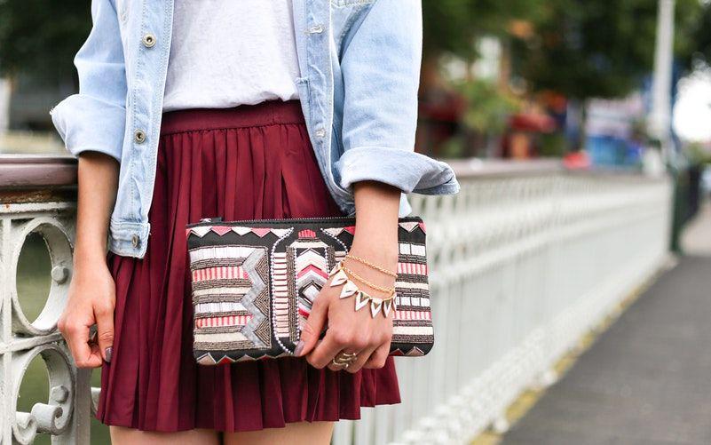 Girls, Ini 6 Item Penting yang Wajib Masuk dalam Mini Bag-mu!