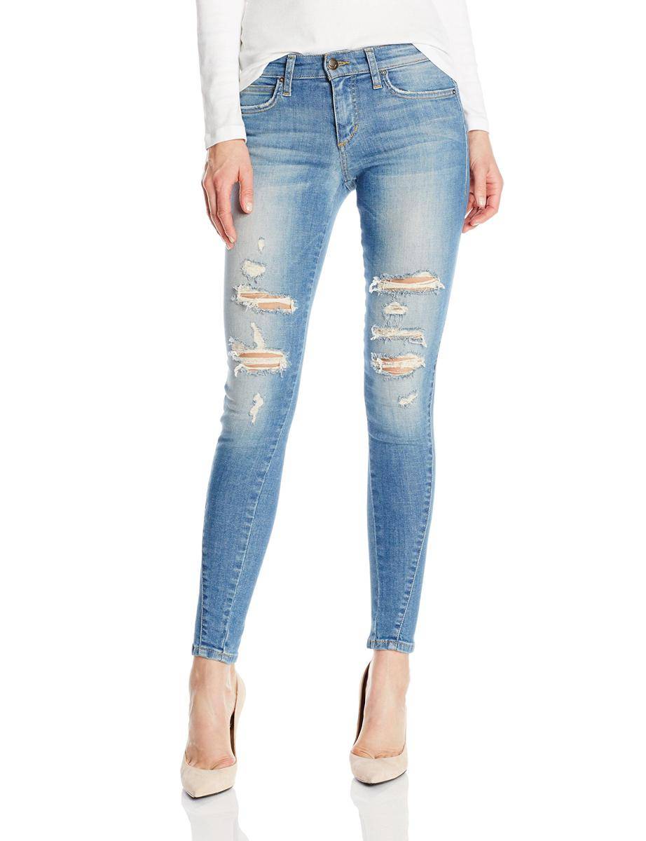 careyfashion.com