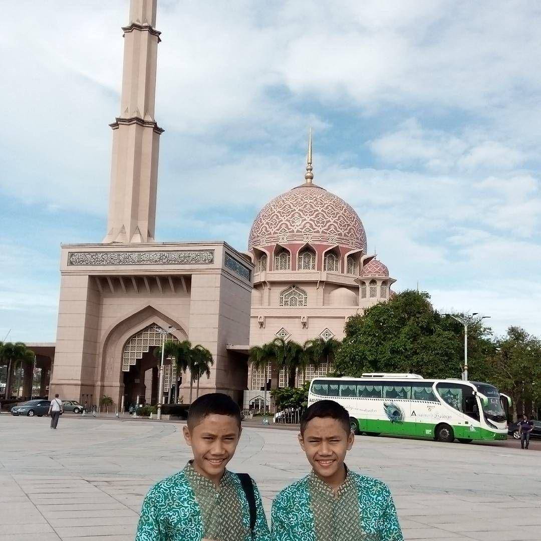 instagram.com/ilalaksi