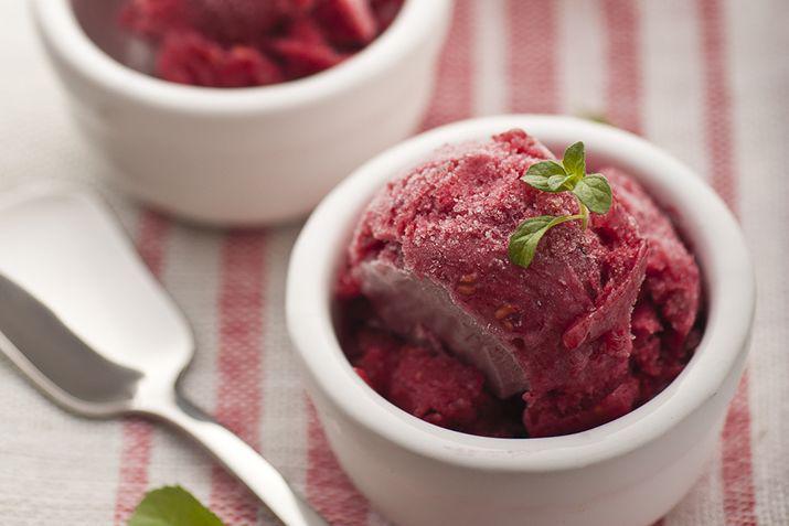 Rendah Kalori, Bikin Sorbet Buah yang Menyegarkan Ini Yuk!
