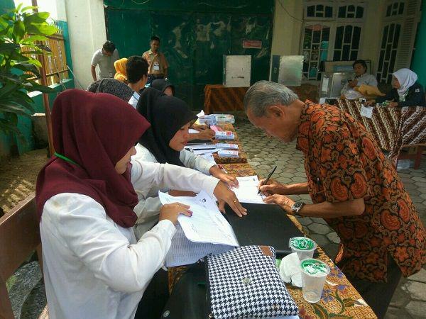 TPS Padang Utara Fasilitasi Pemilih Berkebutuhan Khusus