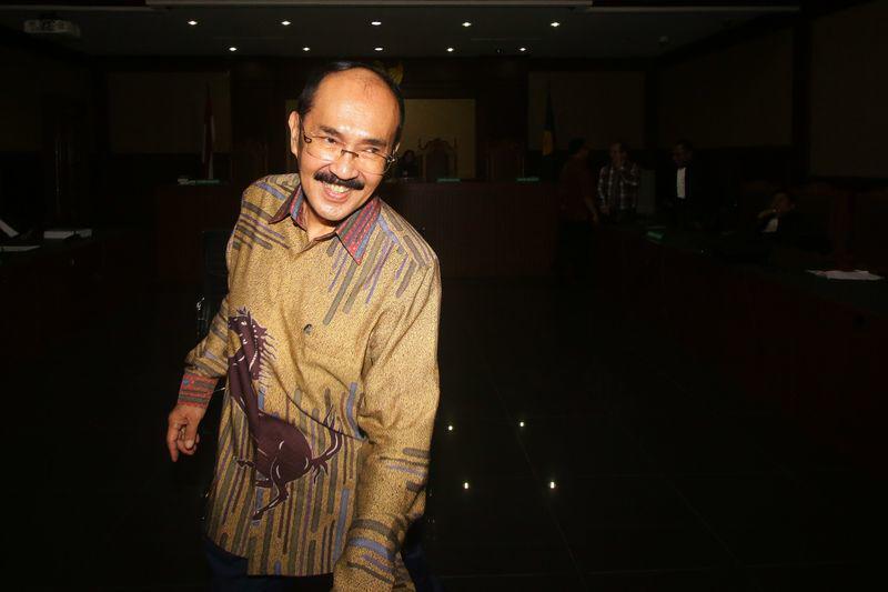 Hari Ini Pengacara Fredrich Yunadi Hadapi Vonis