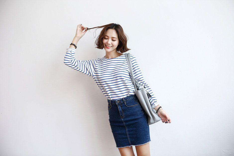 8 Ide Mix n Match Rok Jeans Ala Gadis Korea, Manis & Mudah Dicoba