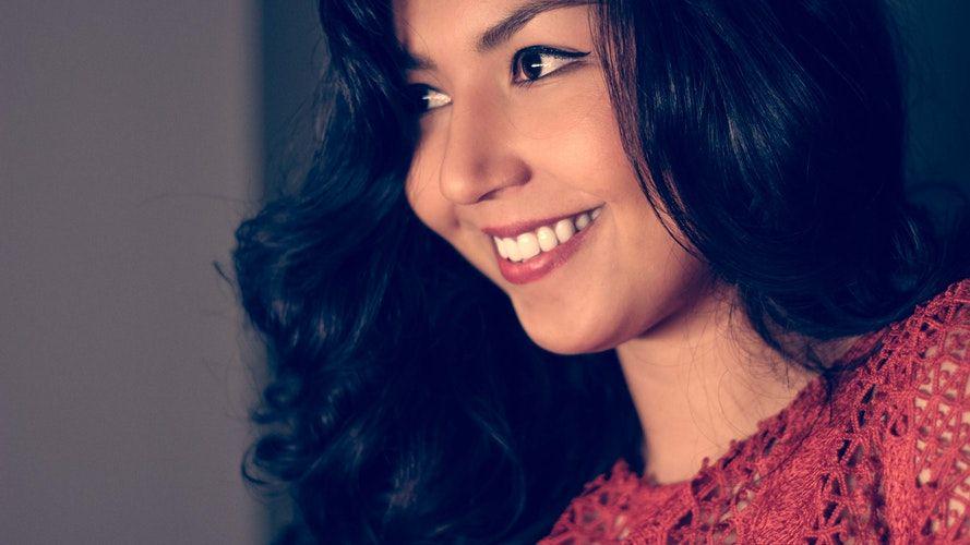 5 Cara Ampuh Menghilangkan Karang Gigi, Cobain Yuk!