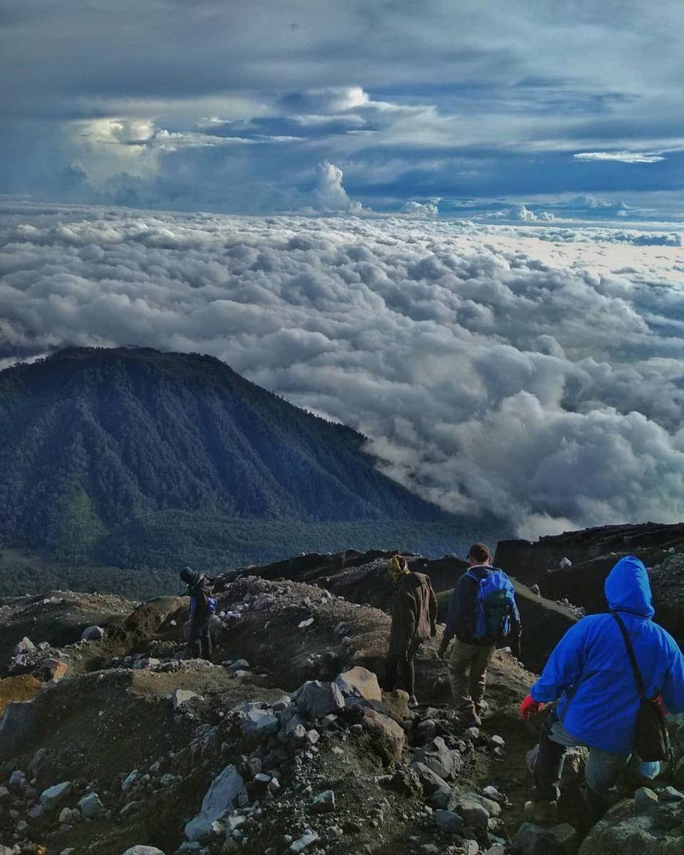 instagram.com/ikhsan_hanafi48
