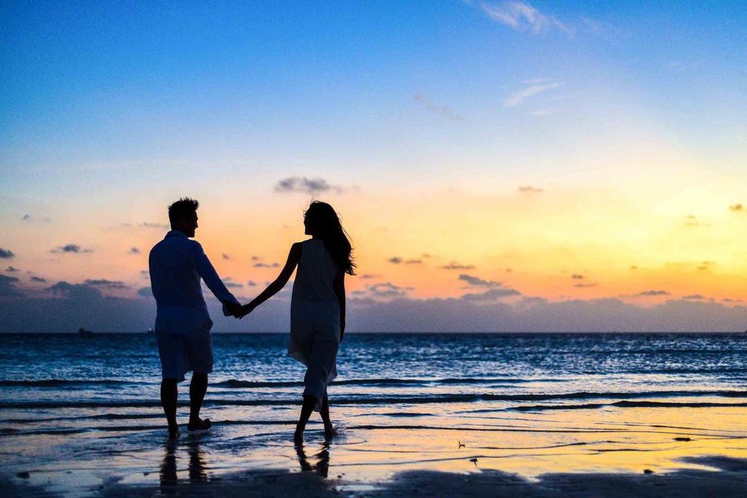 5 Zodiak Ini Selalu Ingin Dapat Perhatian Lebih dari Pasangannya
