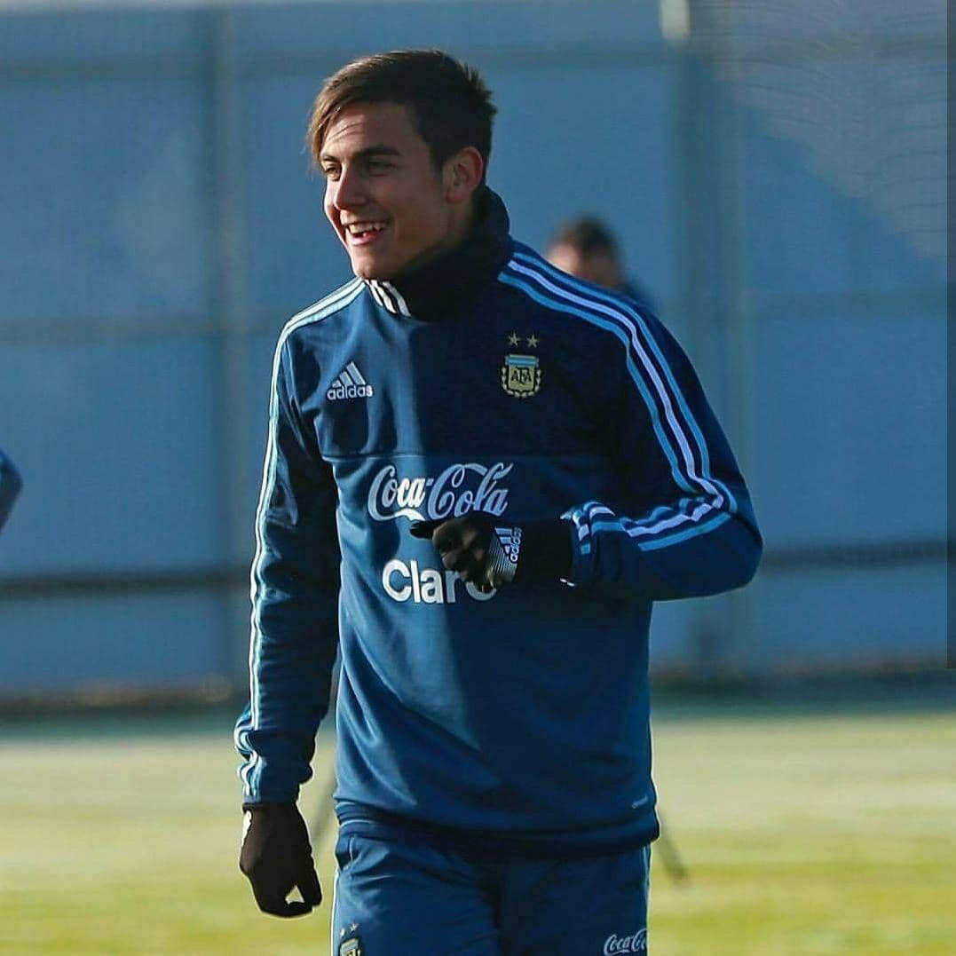 twitter.com/PauDybala_JR