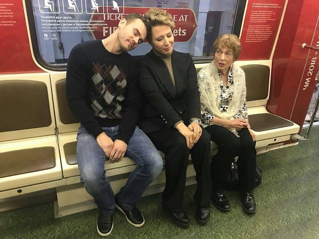 Instagram/akinfeevigor