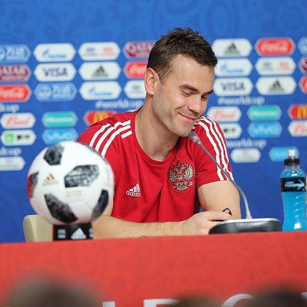 Instagram/akinfeevigor