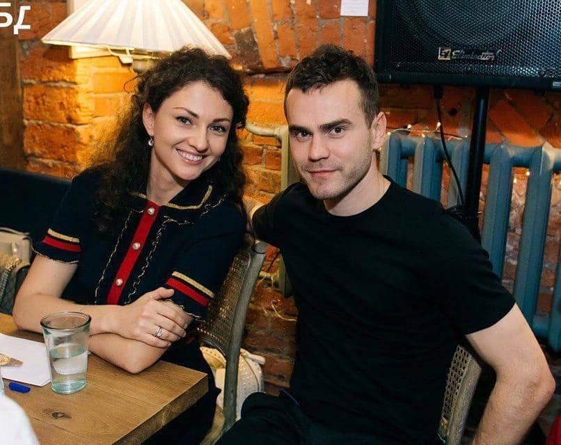 Instagram/akinfeevigor