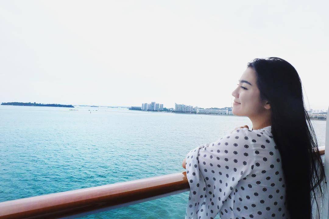 instagram.com/felicya_angelista/