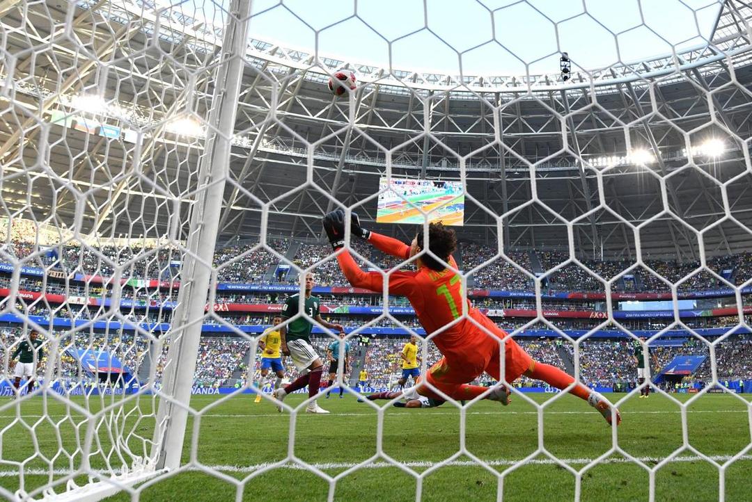 Guillermo Ochoa, Kalah Di PD 2018 Namun Menangkan Hati Pecinta Bola