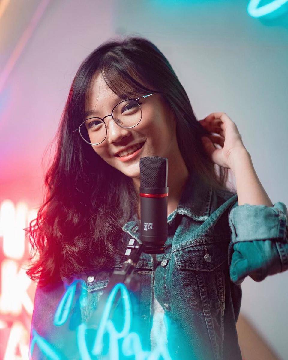Instagram.com/misellia_
