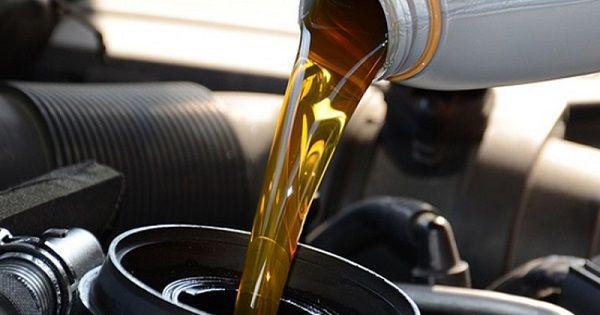Biar Gak Bingung, Kenali 5 Jenis Oli yang Tepat Buat Motormu