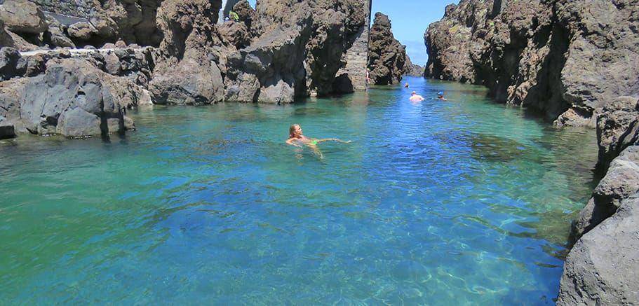 helloguidemadeira.com