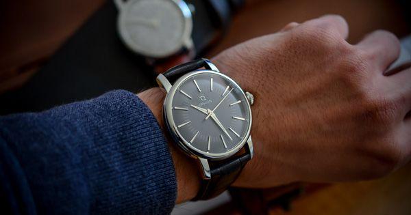 monochrome-watches.com