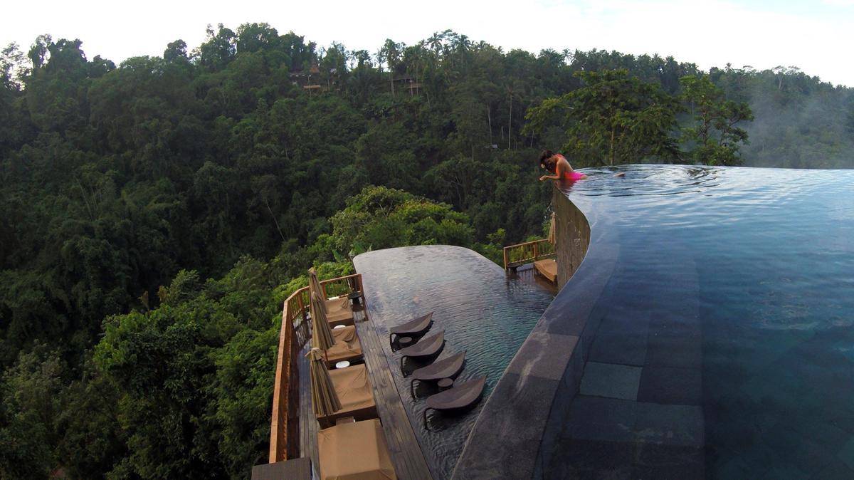 hanginggardensspa.com