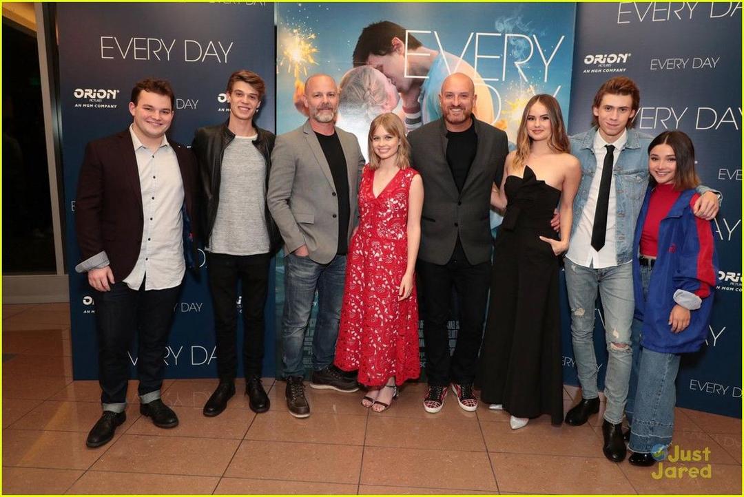 justjaredjr.com