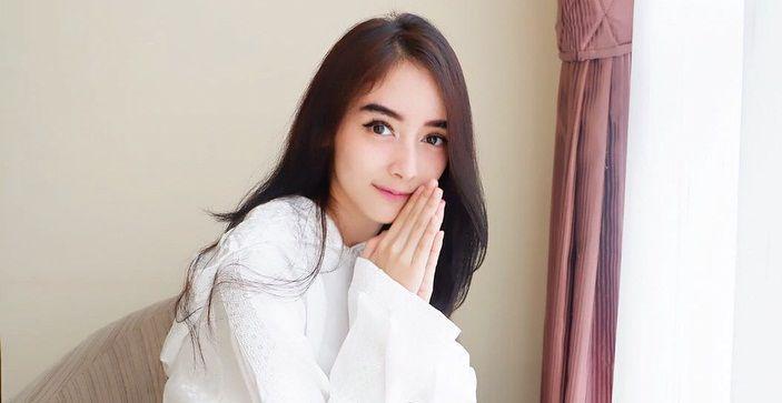 10 Potret Ine Rosdiana, Sosok yang Selalu Dampingi Bowo Alpenliebe
