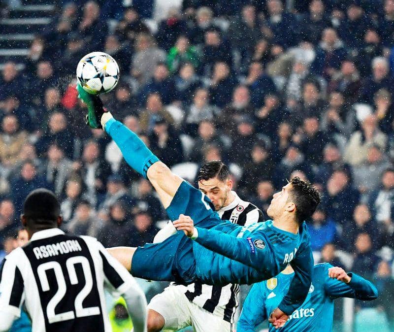 Twitter.com/i/moments