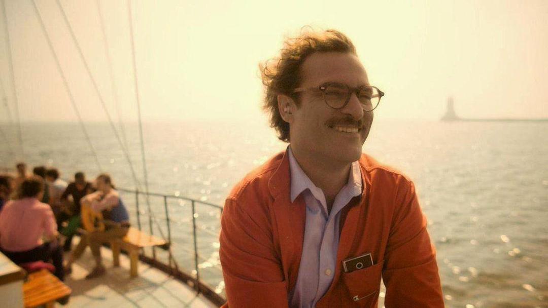 Joaquin Phoenix dalam film Her | Twitter.com/OnePerfectShot