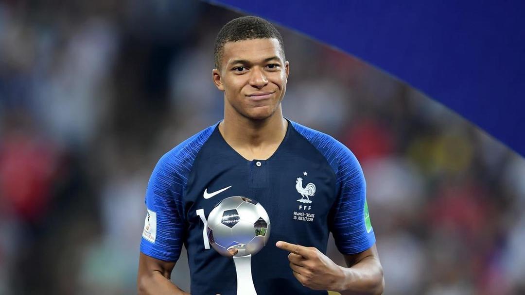 Pemain Muda Terbaik Piala Dunia Tetap Berkomitmen Bertahan di PSG