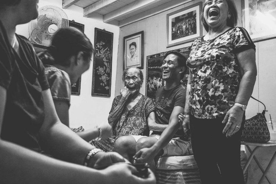 Buat Anak Perantauan, Ini 10 Ucapan Orang Tua yang Bikin Kangen Berat!