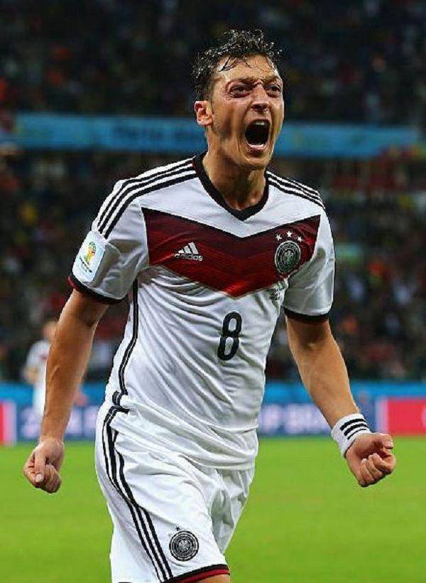 twitter.com/WeAreOzil