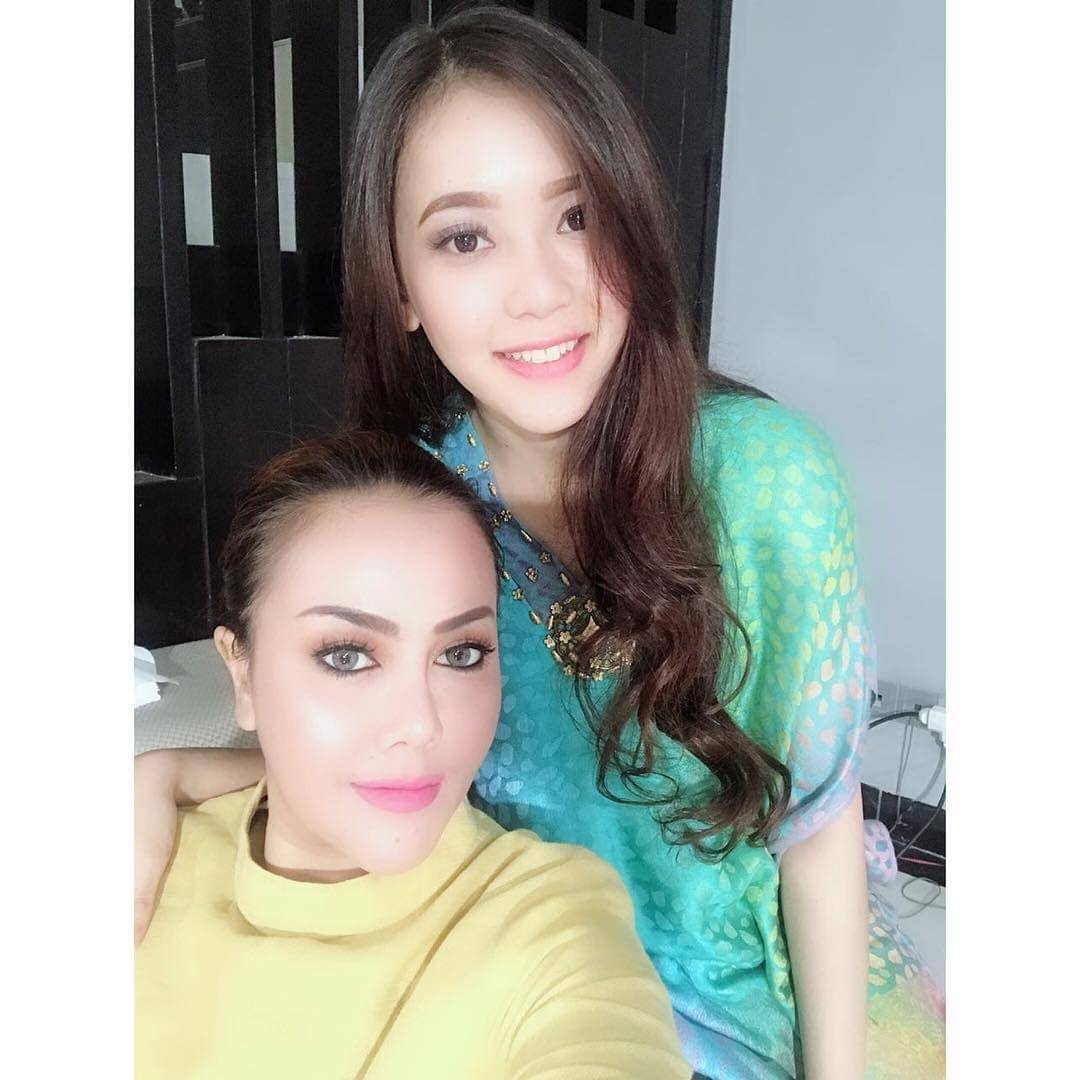 Instagram.com/rebeccaregina05