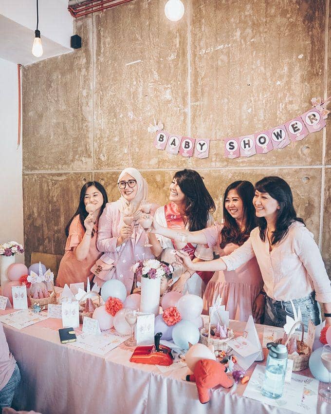 instagram.com/mrssharena