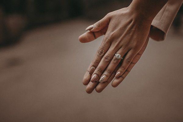 Tanpa Pacaran, 5 Perasaan yang Kamu Rasakan Saat Memutuskan Menikah