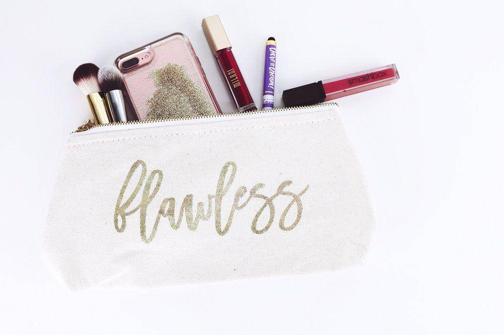 Unsplash/EveryGirlBoss.com