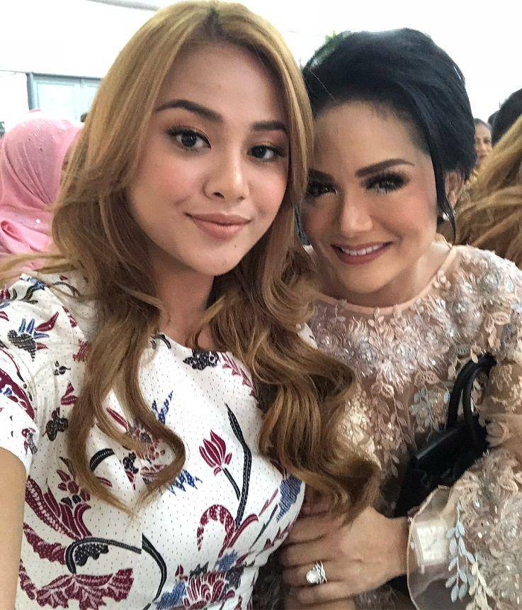 instagram.com/krisdayantilemos