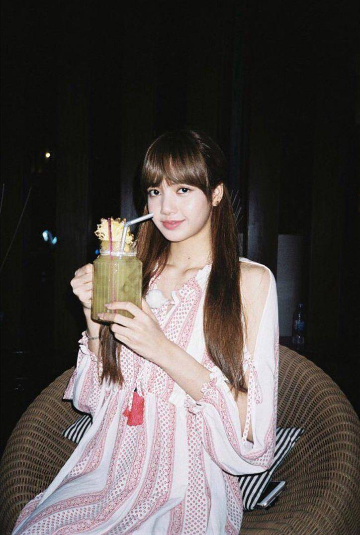 instagram.com/blackpinkofficial