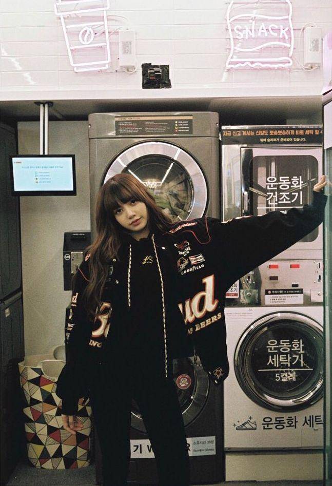 instagram.com/blackpinkofficial