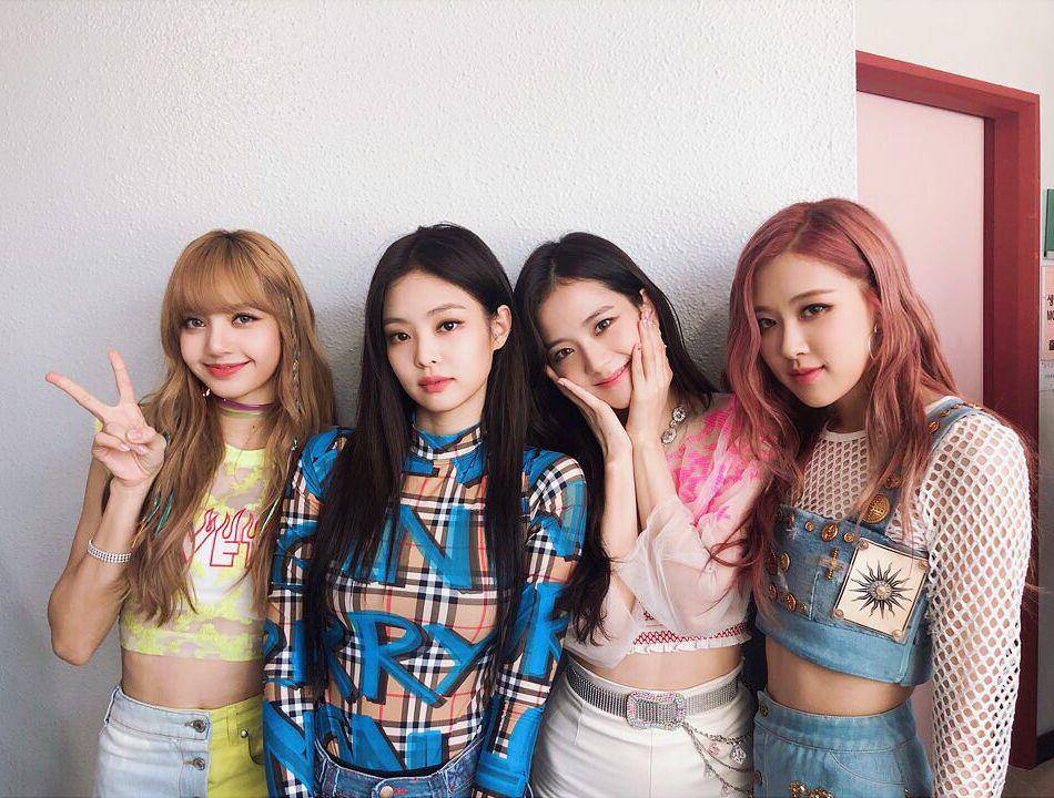 instagram.com/blackpinkofficial