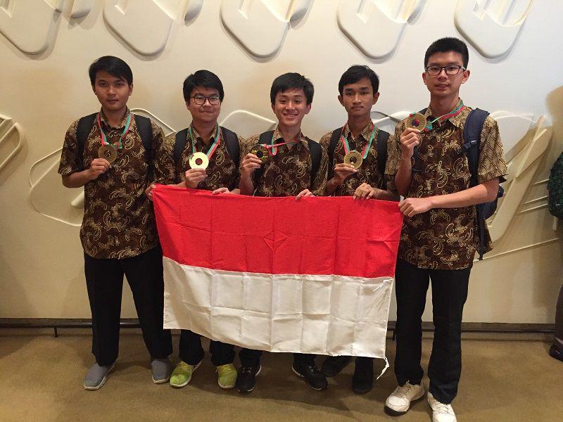 Hebat! Pelajar Indonesia Raih Medali Emas Olimpiade Fisika Dunia