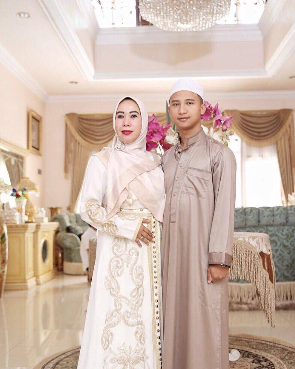 Instagram.com/rakhastevhira