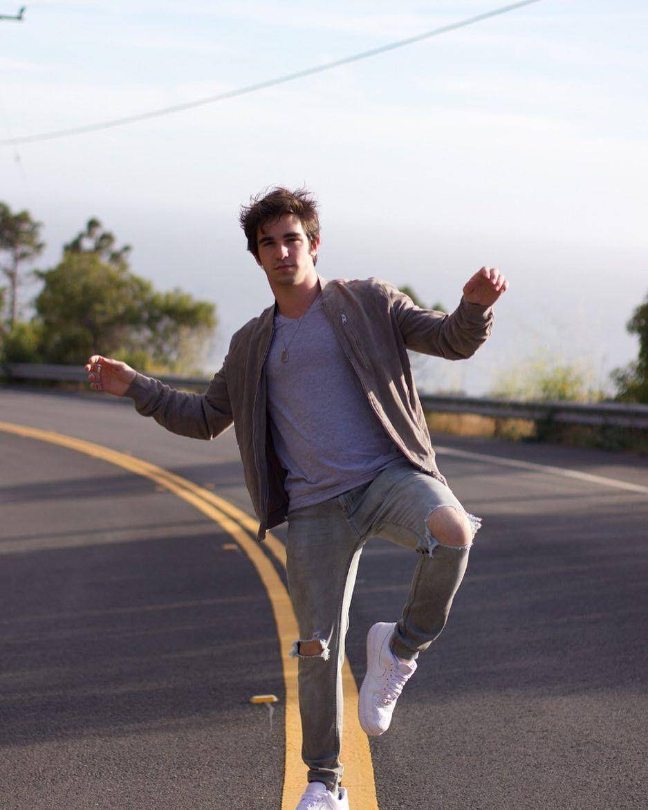 instagram.com/zacharygordon