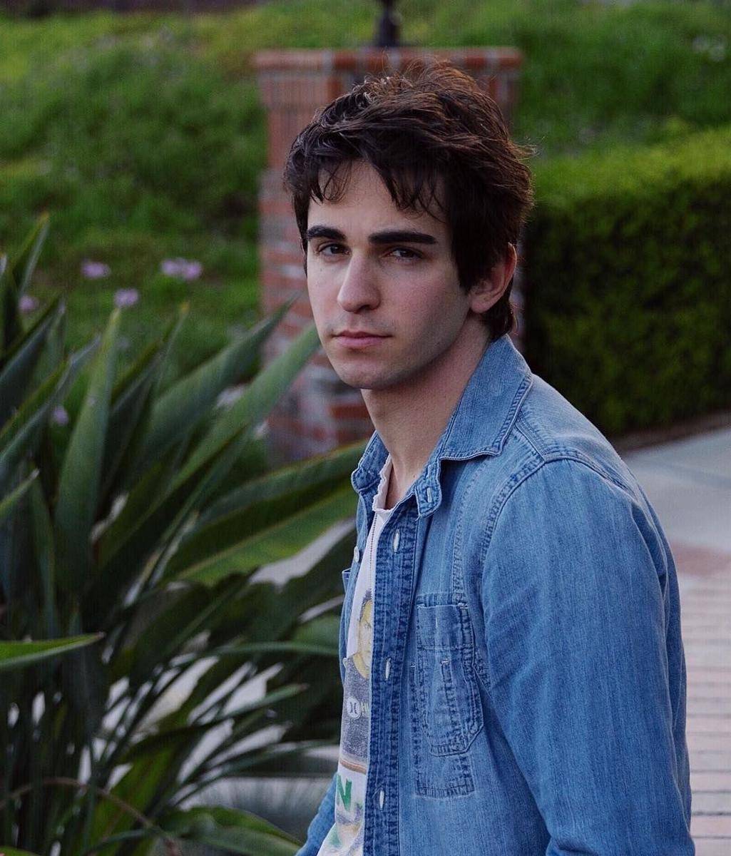 instagram.com/zacharygordon