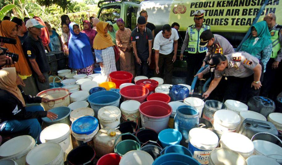 ASN Kulon Progo Gotong Royong Bantu Warga Terdampak Kekeringan