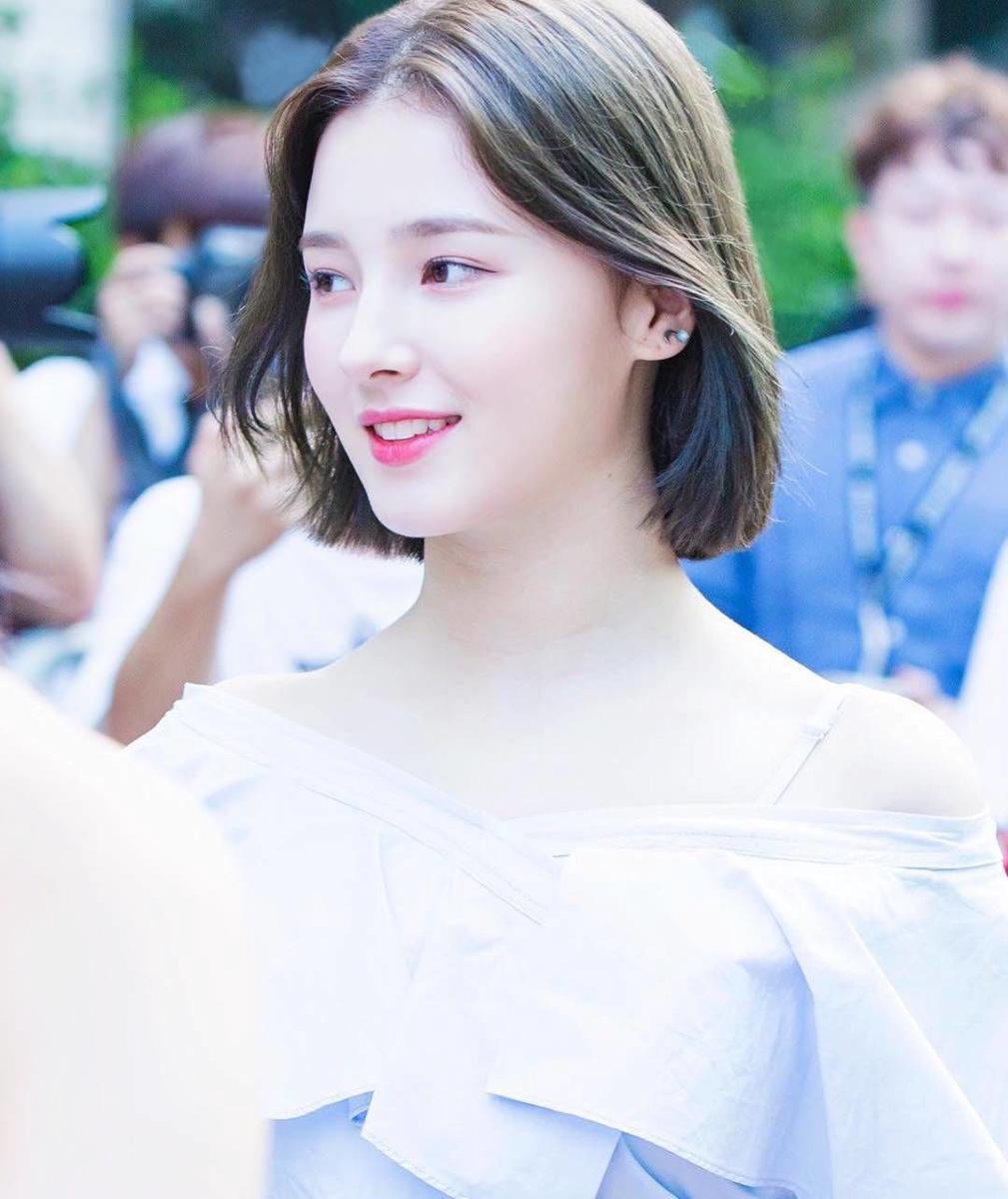 instagram.com/nancy.momoland