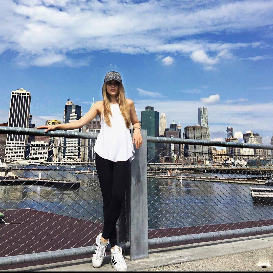 instagram.com/claurakiehl