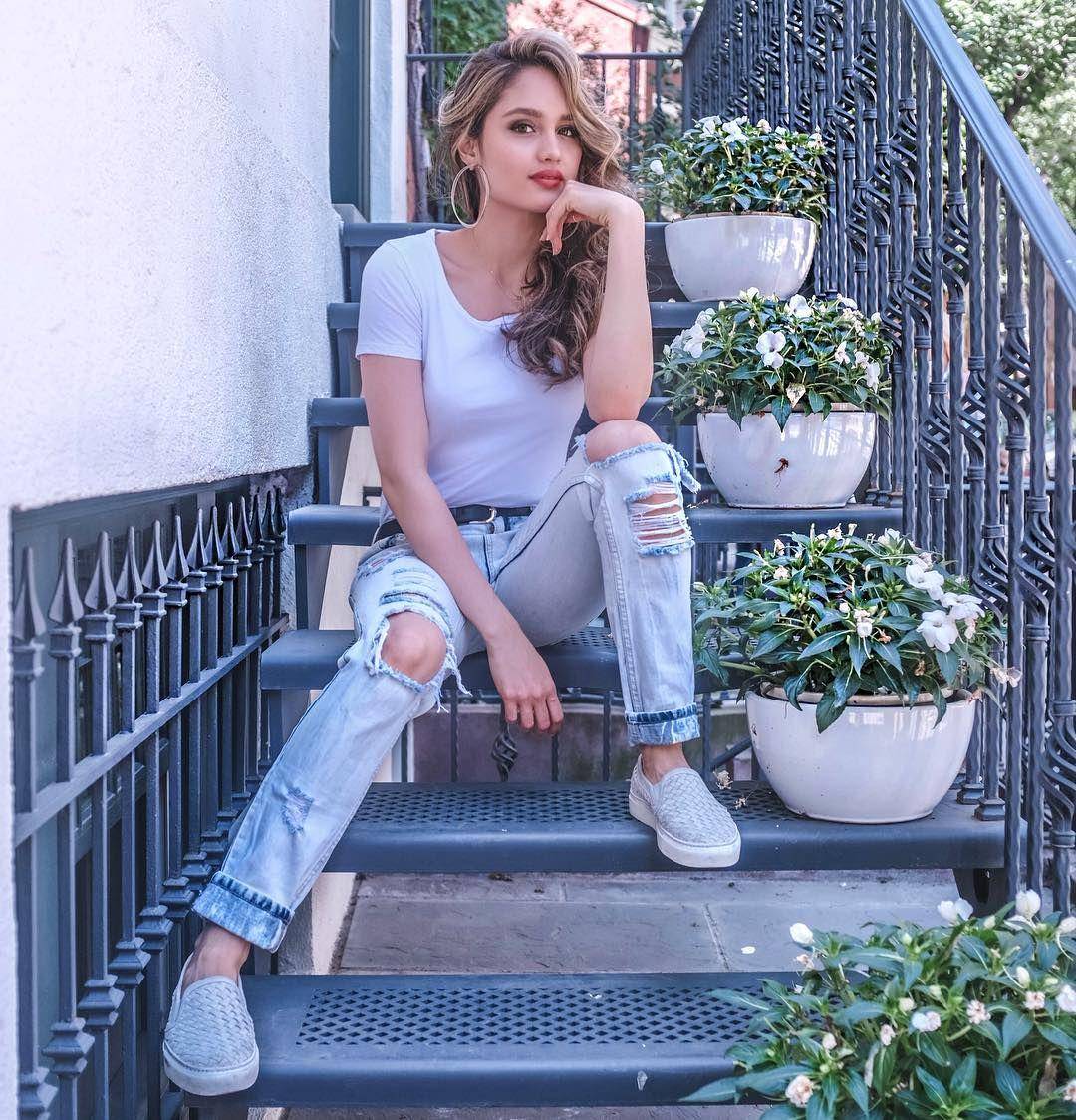 instagram.com/claurakiehl