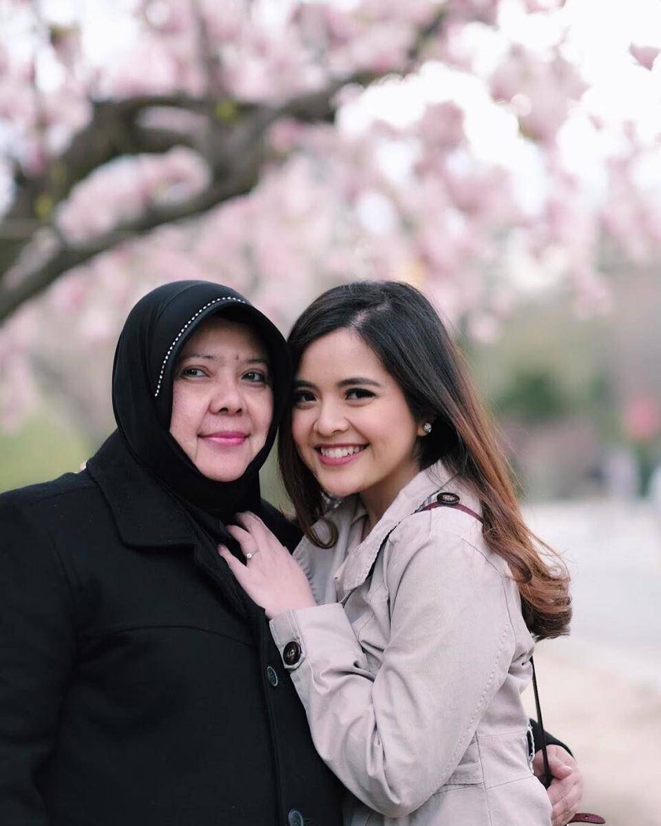 instagram.com/tasyakamila