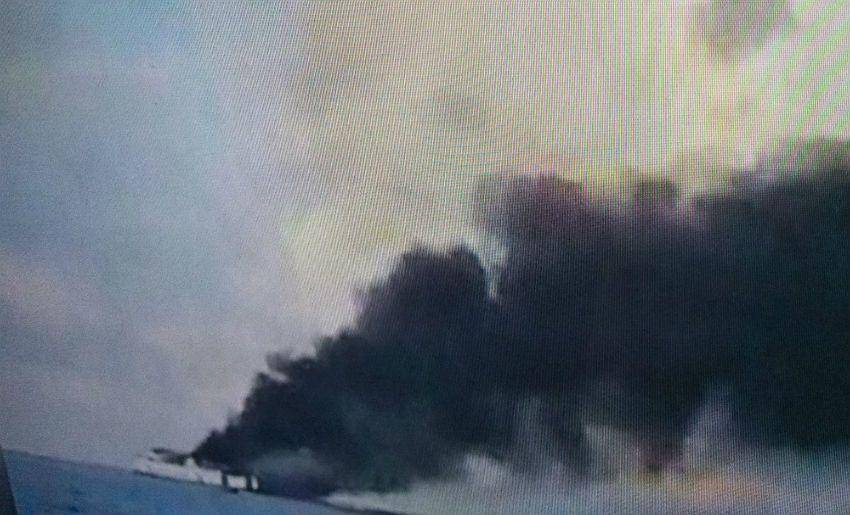 KM Satya Kencana terbakar (Kompas TV)