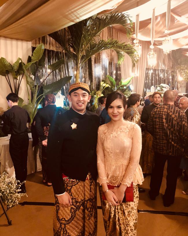 10 Potret Steffie Zamora & Pacar Barunya Si Pangeran Cendana