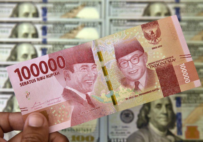 Rupiah Dibuka Melemah ke Rp16.276,5 per Dolar AS 